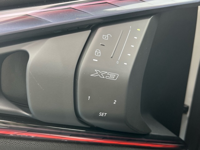 BMW X3 xDrive20d color Blanco. Año 2025. 145KW(197CV). Diésel. En concesionario Grünblau Motor (Bmw y Mini) de Cantabria