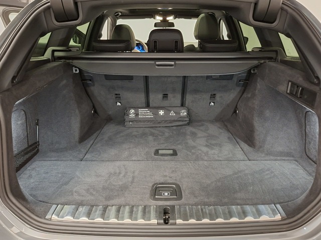 BMW Serie 3 318d Touring color Gris. Año 2025. 110KW(150CV). Diésel. En concesionario Automoviles Bertolin, S.L. de Valencia