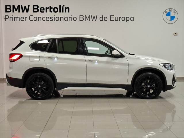 BMW X1 sDrive18d color Blanco. Año 2020. 110KW(150CV). Diésel. En concesionario Automoviles Bertolin, S.L. de Valencia