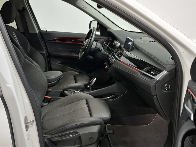 BMW X1 sDrive18d color Blanco. Año 2020. 110KW(150CV). Diésel. En concesionario Automoviles Bertolin, S.L. de Valencia