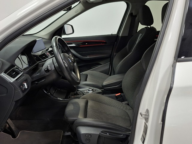 BMW X1 sDrive18d color Blanco. Año 2020. 110KW(150CV). Diésel. En concesionario Automoviles Bertolin, S.L. de Valencia