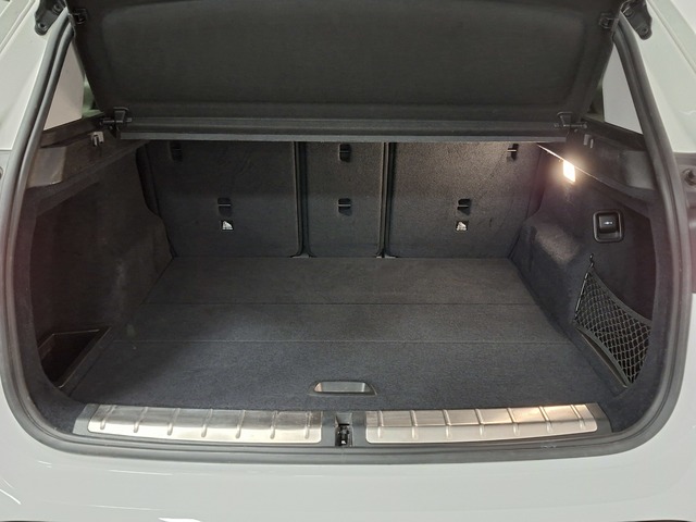 BMW X1 sDrive18d color Blanco. Año 2020. 110KW(150CV). Diésel. En concesionario Automoviles Bertolin, S.L. de Valencia