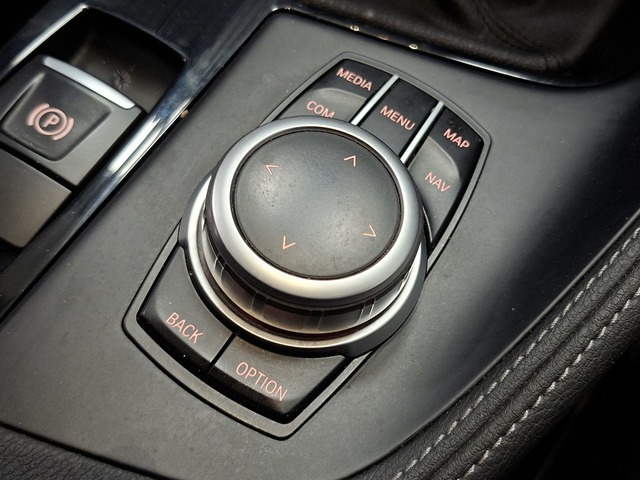 BMW X1 sDrive18d color Blanco. Año 2020. 110KW(150CV). Diésel. En concesionario Automoviles Bertolin, S.L. de Valencia