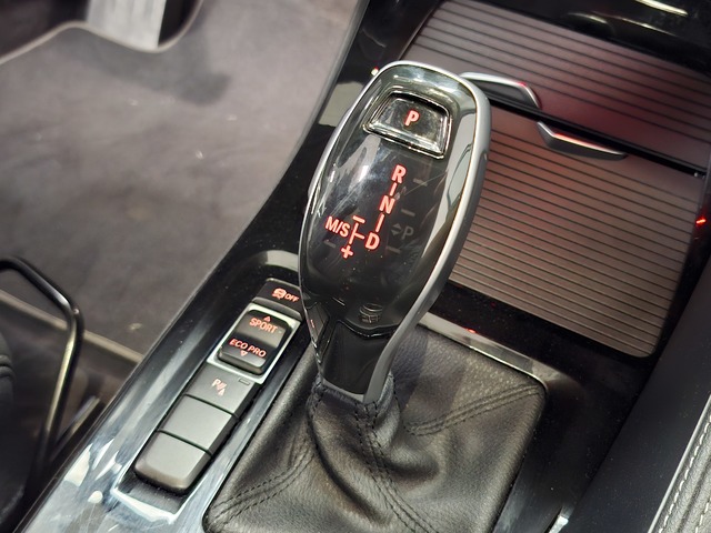 BMW X1 sDrive18d color Blanco. Año 2020. 110KW(150CV). Diésel. En concesionario Automoviles Bertolin, S.L. de Valencia