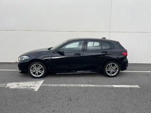 Fotos de BMW Serie 1 118d color Negro. Año 2021. 110KW(150CV). Diésel. En concesionario Novomóvil Oleiros de Coruña