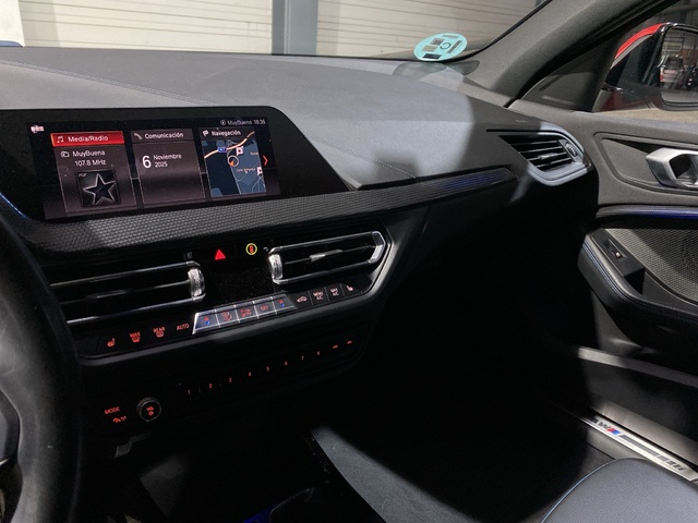 BMW Serie 1 116d color Rojo. Año 2020. 85KW(116CV). Diésel. En concesionario Hispamovil Elche de Alicante