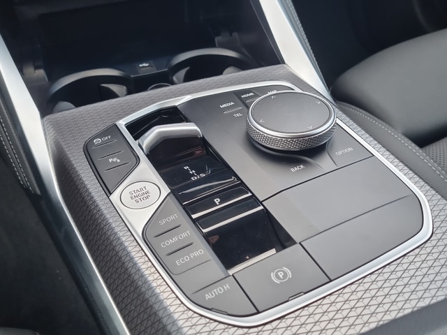 BMW Serie 4 420d Gran Coupe color Gris. Año 2024. 140KW(190CV). Diésel. En concesionario GANDIA Automoviles Fersan, S.A. de Valencia