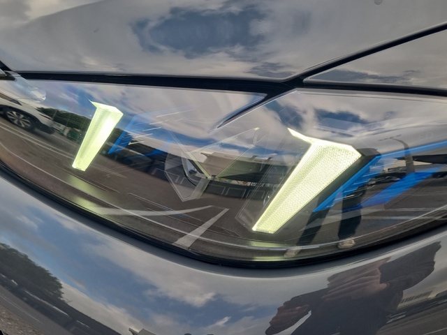 BMW Serie 4 420d Gran Coupe color Gris. Año 2024. 140KW(190CV). Diésel. En concesionario GANDIA Automoviles Fersan, S.A. de Valencia