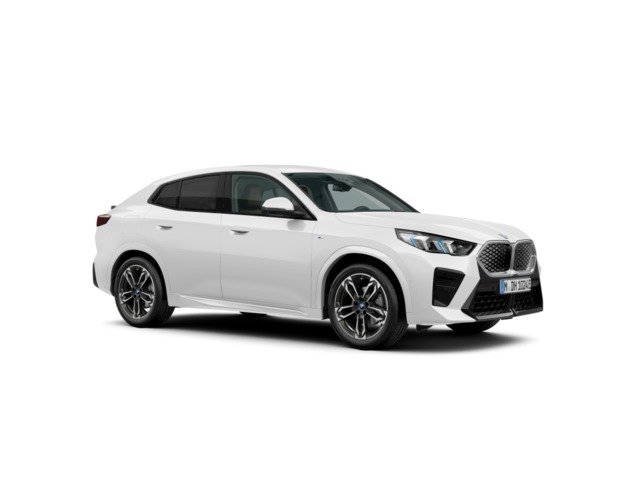 BMW iX2 eDrive20 color Blanco. Año 2025. 150KW(204CV). Eléctrico. En concesionario Oliva Motor Tarragona de Tarragona