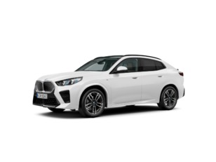 Fotos de BMW iX2 eDrive20 color Blanco. Año 2024. 150KW(204CV). Eléctrico. En concesionario Oliva Motor Tarragona de Tarragona