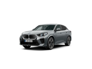 Fotos de BMW iX2 eDrive20 color Gris. Año 2025. 150KW(204CV). Eléctrico. En concesionario Oliva Motor Tarragona de Tarragona