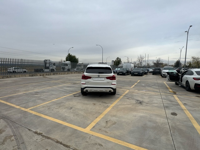 BMW X3 xDrive20d color Blanco. Año 2019. 140KW(190CV). Diésel. En concesionario BYmyCAR Madrid - Algete de Madrid