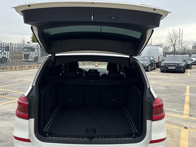 BMW X3 xDrive20d color Blanco. Año 2019. 140KW(190CV). Diésel. En concesionario BYmyCAR Madrid - Algete de Madrid