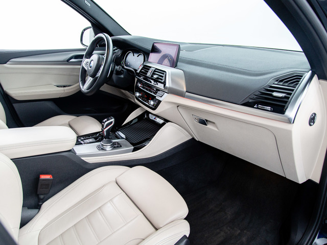 BMW M X3 M color Negro. Año 2021. 353KW(480CV). Gasolina. En concesionario Móvil Begar Alicante de Alicante