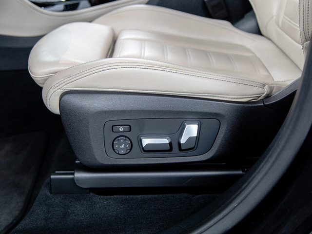 BMW M X3 M color Negro. Año 2021. 353KW(480CV). Gasolina. En concesionario Móvil Begar Alicante de Alicante