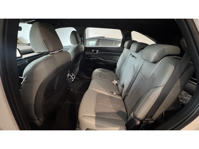 Kia Sorento 1.6 T-GDi HEV Emotion 4x2 Auto 158 kW (215 CV)