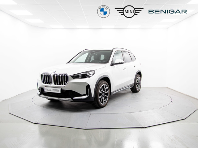 BMW X1 sDrive20d color Blanco. Año 2025. 120KW(163CV). Diésel. En concesionario Movil Begar Petrer de Alicante