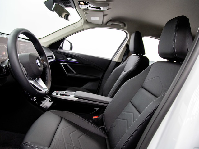 BMW X1 sDrive20d color Blanco. Año 2025. 120KW(163CV). Diésel. En concesionario Movil Begar Petrer de Alicante