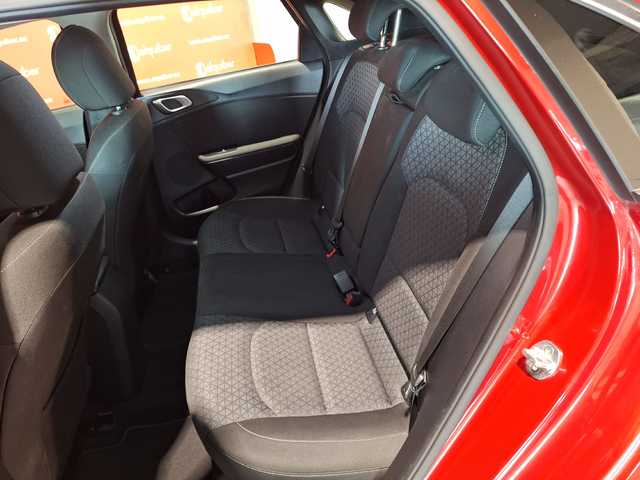 Kia Ceed 1.6 MHEV iMT Drive 100 kW (136 CV)