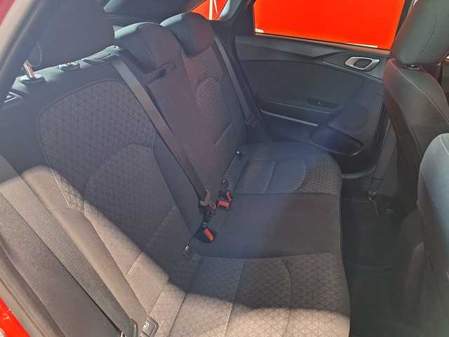 Kia Ceed 1.6 MHEV iMT Drive 100 kW (136 CV)