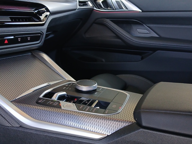 BMW Serie 4 420i Coupe color Gris. Año 2024. 135KW(184CV). Gasolina. En concesionario GANDIA Automoviles Fersan, S.A. de Valencia