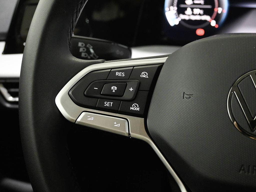 Volkswagen Golf Life 1.5 TSI 85 kW (116 CV) 9