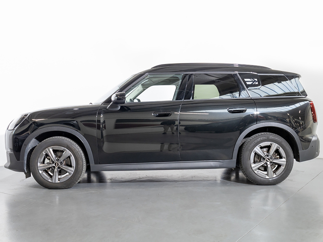 fotoG 2 del MINI MINI Countryman C 125 kW (170 CV) 170cv Gasolina del 2025 en Girona