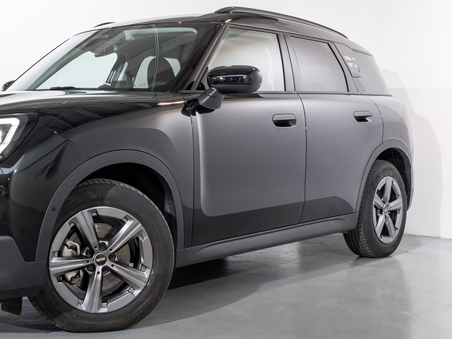 fotoG 10 del MINI MINI Countryman C 125 kW (170 CV) 170cv Gasolina del 2025 en Girona