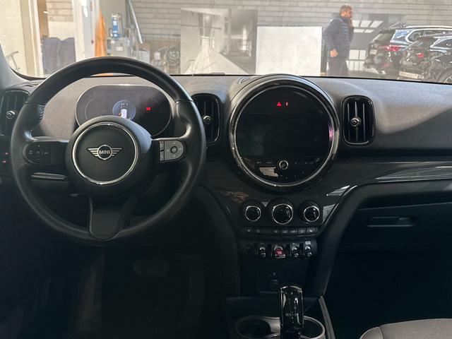 fotoG 6 del MINI MINI Countryman Cooper 100 kW (136 CV) 136cv Gasolina del 2022 en Madrid