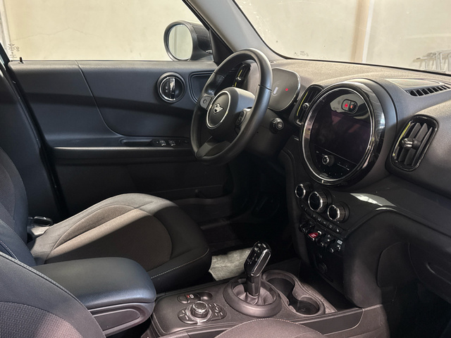 fotoG 7 del MINI MINI Countryman Cooper 100 kW (136 CV) 136cv Gasolina del 2022 en Madrid