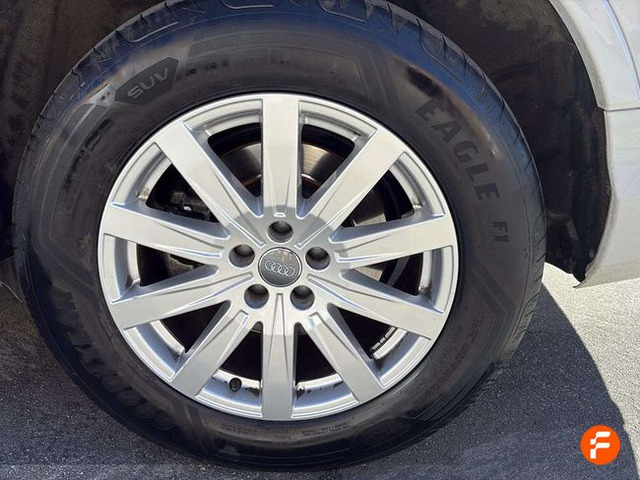 Foto 10 Audi Q7 45 TDI quattro 170 kW (231 CV) tiptronic