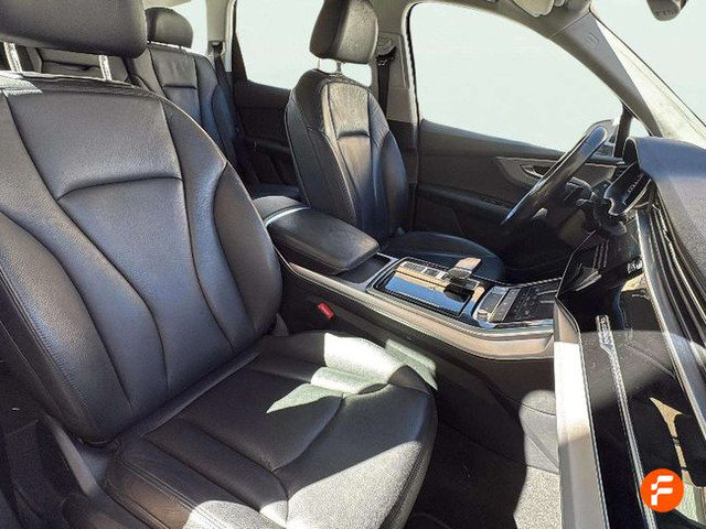 Foto 17 Audi Q7 45 TDI quattro 170 kW (231 CV) tiptronic