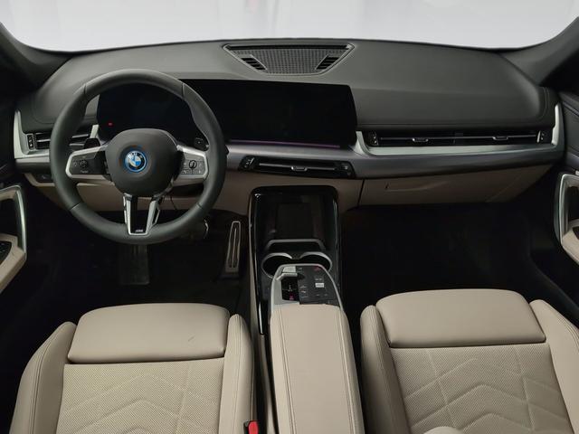fotoG 6 del BMW X1 xDrive30e 240 kW (326 CV) 326cv Híbrido Electro/Gasolina del 2025 en Málaga