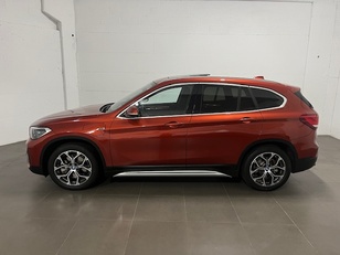 Fotos de BMW X1 xDrive25e color Naranja. Año 2022. 162KW(220CV). Híbrido Electro/Gasolina. En concesionario Amiocar S.A. de Coruña