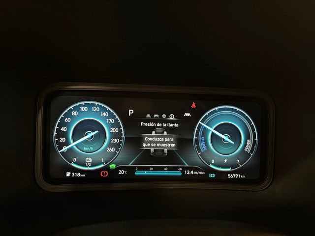 Foto 14 Hyundai Kona EV Maxx 100 kW (136 CV)