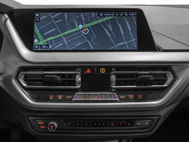 BMW Serie 1 118d color Gris. Año 2024. 110KW(150CV). Diésel. En concesionario Caetano Cuzco, Alcalá de Madrid