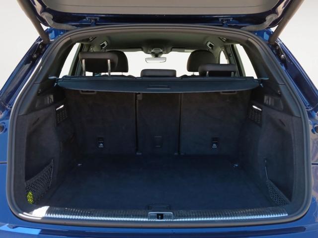 Foto 11 Audi Q5 Genuine 40 TDI quattro-ultra 150 kW (204 CV)