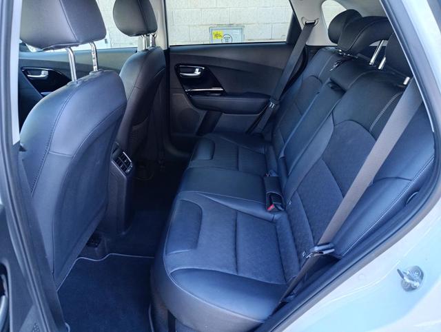 Foto 9 Kia Niro 1.6 GDi HEV Emotion 104 kW (141 CV)
