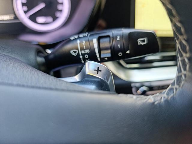 Foto 25 Kia Niro 1.6 GDi HEV Emotion 104 kW (141 CV)