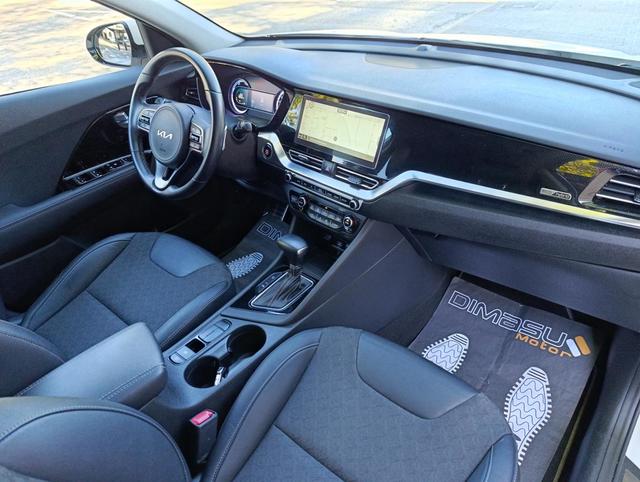 Foto 30 Kia Niro 1.6 GDi HEV Emotion 104 kW (141 CV)
