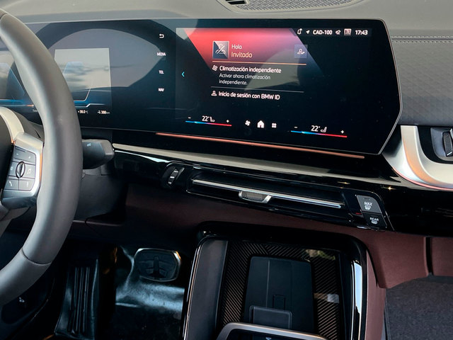 BMW iX2 xDrive30 color Blanco. Año 2025. 230KW(313CV). Eléctrico. En concesionario MURCIA PREMIUM S.L. JUAN CARLOS I de Murcia