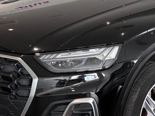 Foto 6 Audi Q5 Genuine 40 TDI quattro-ultra 150 kW (204 CV)