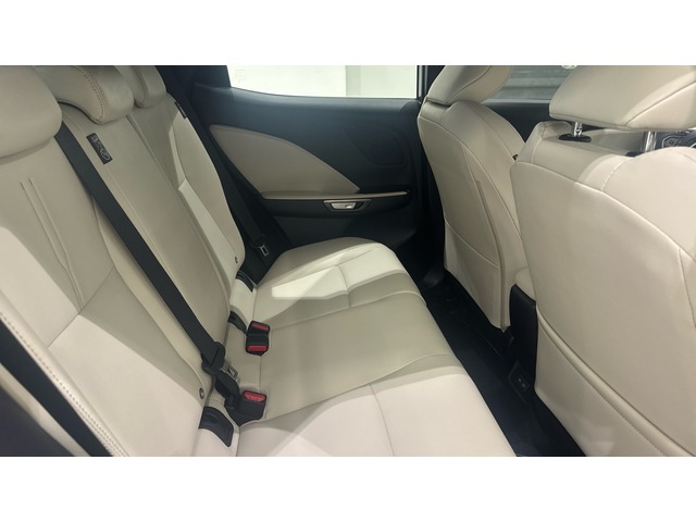 Lexus LBX 1.5 HEV Elegant Plus 100 kW (136 CV)