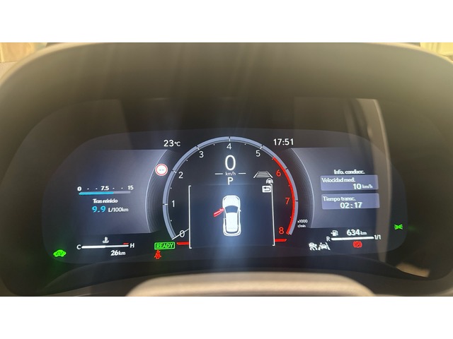 Lexus LBX 1.5 HEV Elegant Plus 100 kW (136 CV)