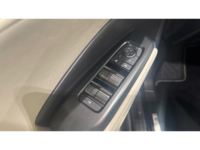 Lexus LBX 1.5 HEV Elegant Plus 100 kW (136 CV)