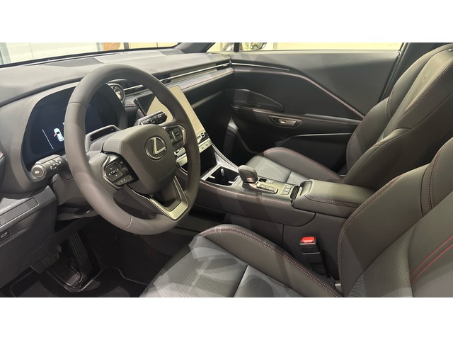 Lexus LBX 1.5 HEV Elegant 100 kW (136 CV)