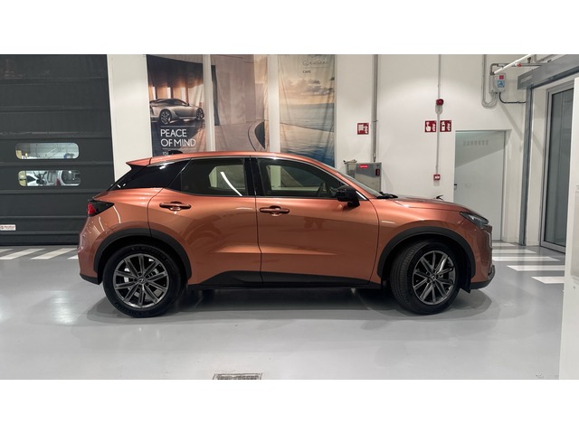 Lexus LBX 1.5 HEV Elegant 100 kW (136 CV)