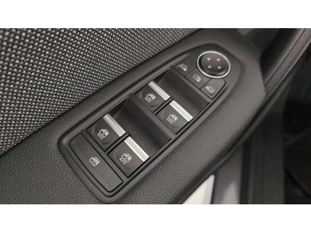 Foto 25 Renault Captur Techno E-Tech Híbrido 107 kW (145 CV)