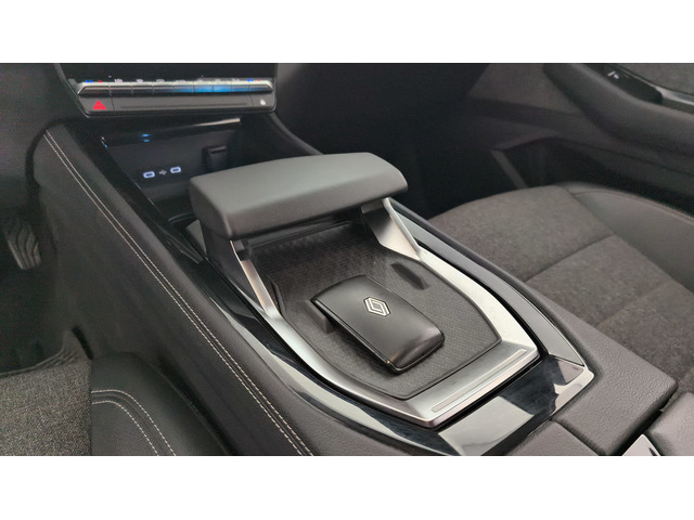 Foto 23 Renault Espace Techno E-Tech full hybrid 147 kW (200 CV)