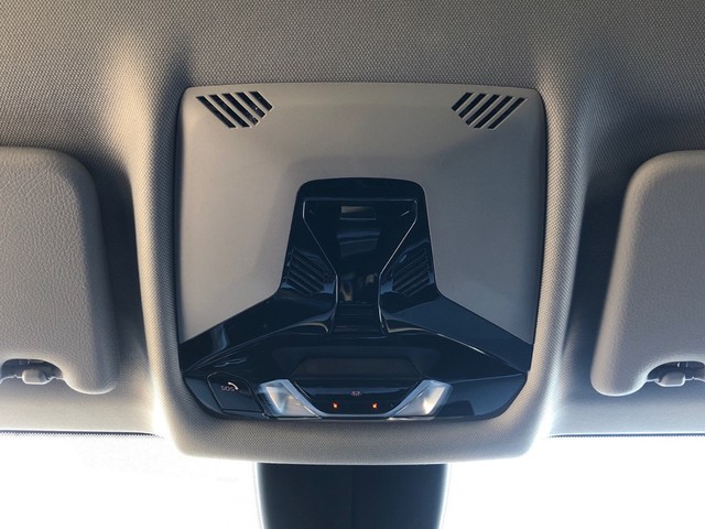 BMW Serie 1 118d color Gris. Año 2024. 110KW(150CV). Diésel. En concesionario Vehinter Alcorcón de Madrid